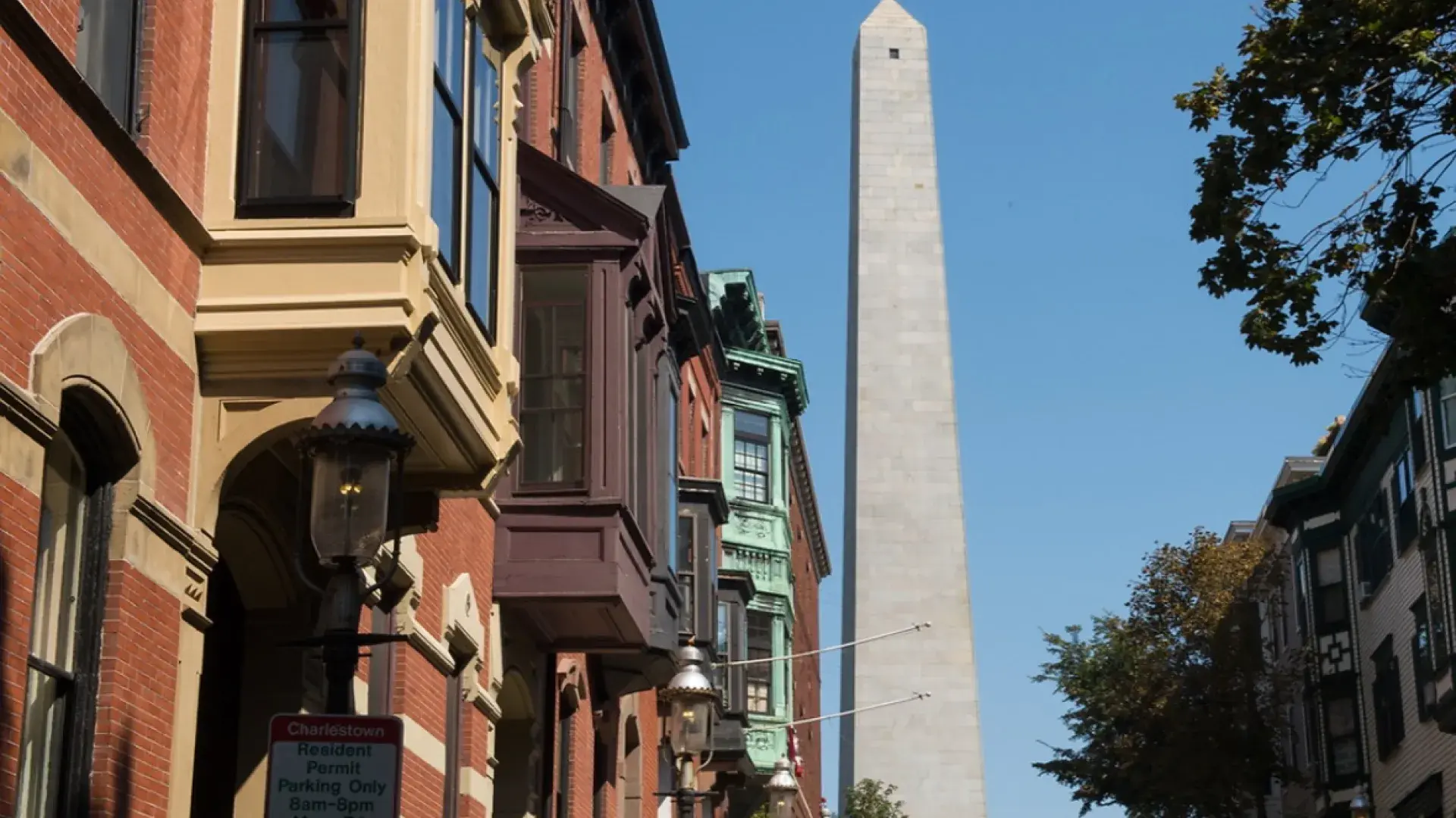 Front of buildings in Bunker Hill near monument.