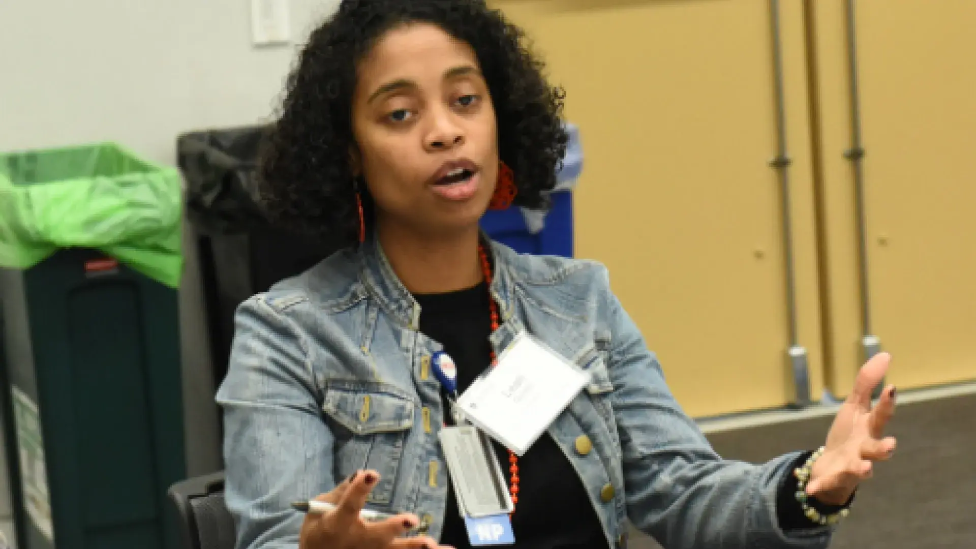 Leah Gordon, assistant director of multicultural programming and inclusion, was one of 50 faculty and staff who led table discussions with new students at “What is the IHP’s Role in Health Care? Exploring the Impact of Power, Privilege, and Positionality” in June.