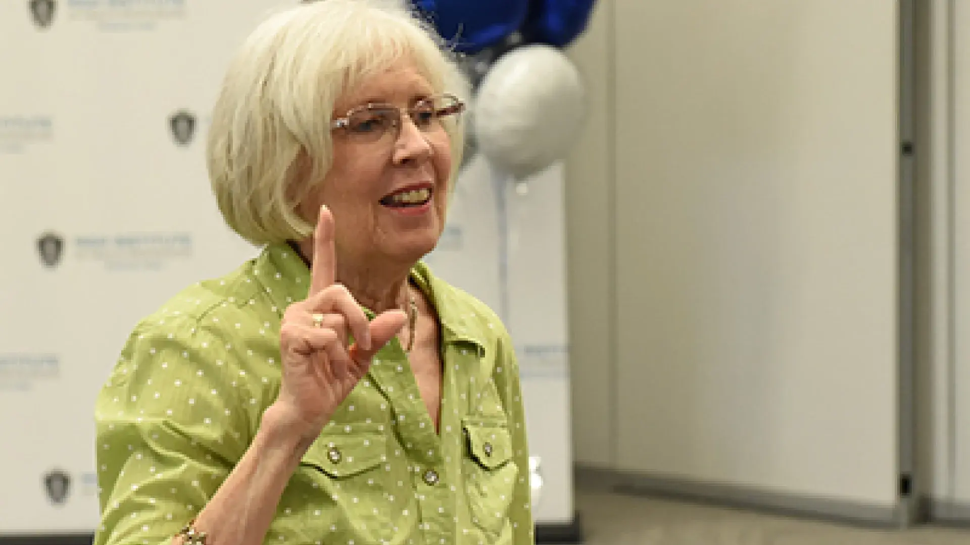 Linda Johnson, wife of Provost Alex Johnson, thanking the Institute community for having such a meaningful impact on her husband during the past 14 years.