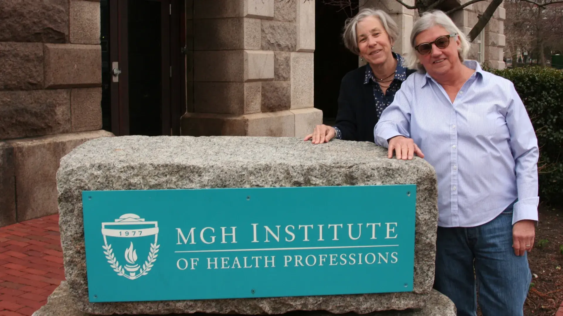 two women next to Stoney 