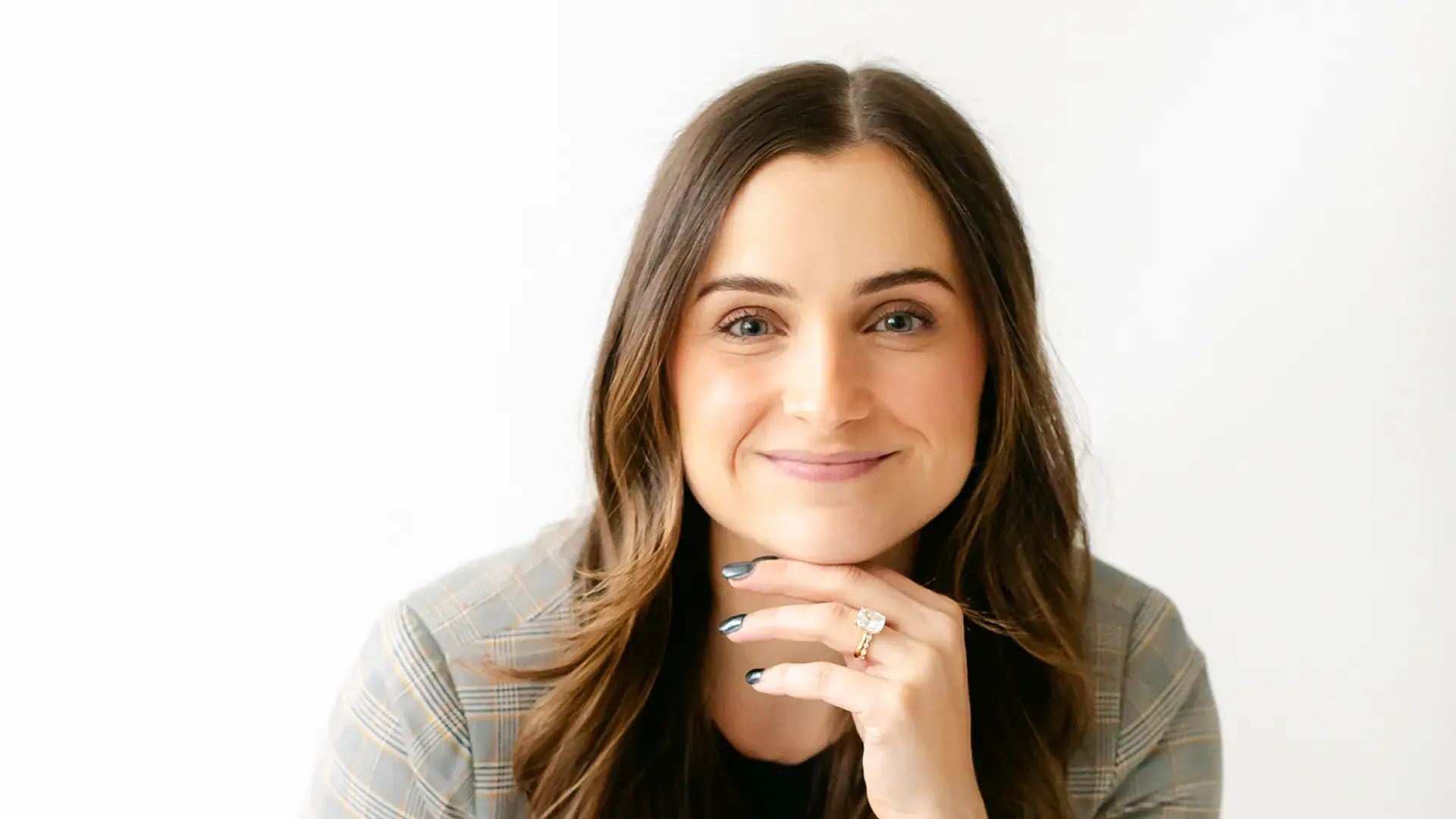 a headshot of a woman.