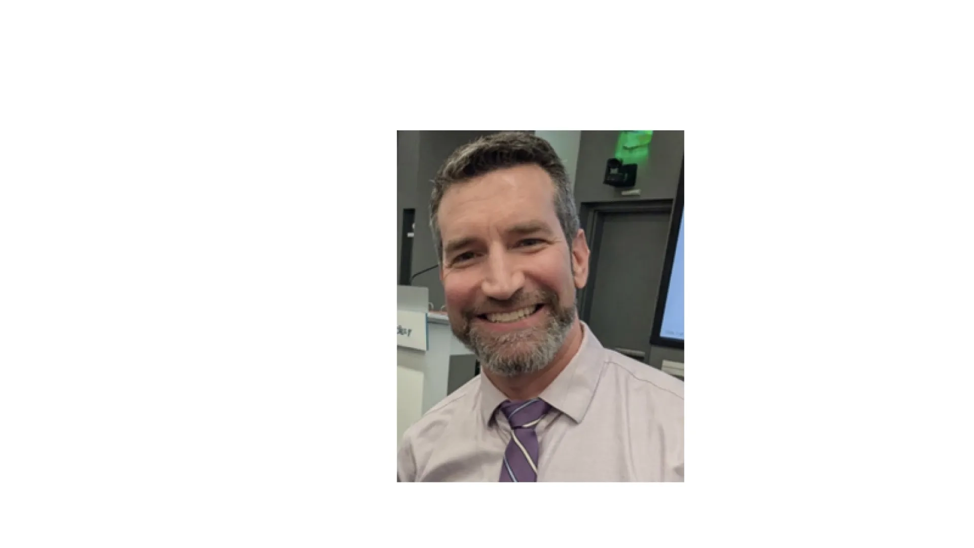 profile photo of noam