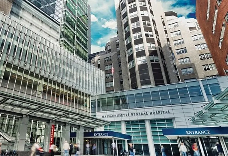 Exterior view of Massachusetts General Hospital, a clinical partner of MGH IHP’s Fast-Track BSN Program. The hospital is a key location for clinical rotations as part of the accelerated nursing education that prepares students for a quick transition to nursing roles.