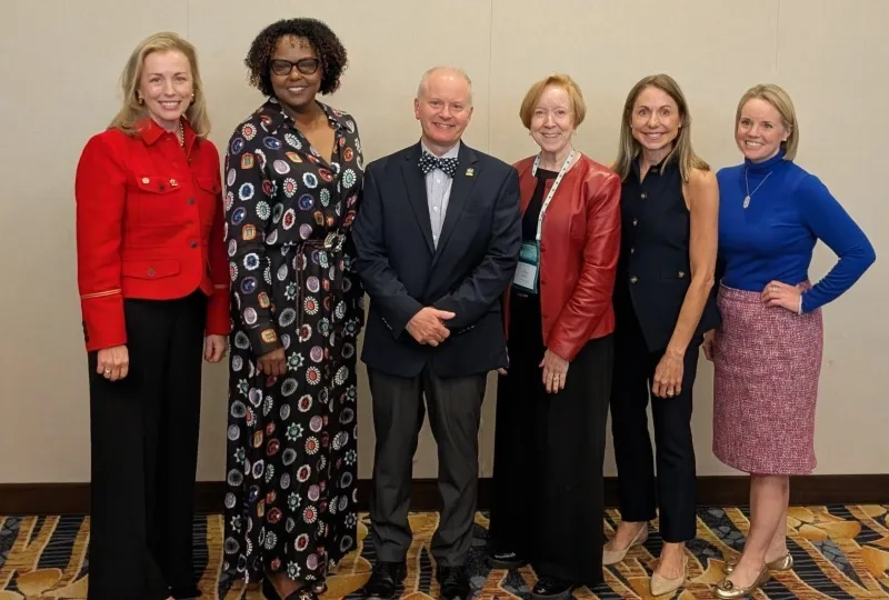 people lined up for pic 