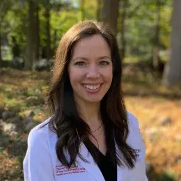 Kaitlin Tergesen in lab coat