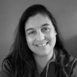 Andrea Biondi has long dark hair