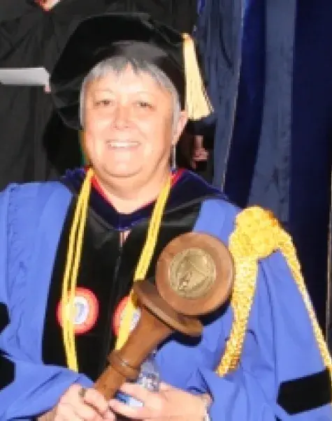 Pat Lussier-Duynstee leads the 2008 Commencement precession.